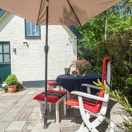 Pleasing Holiday Home In Schoorl With Patio Екстериор снимка