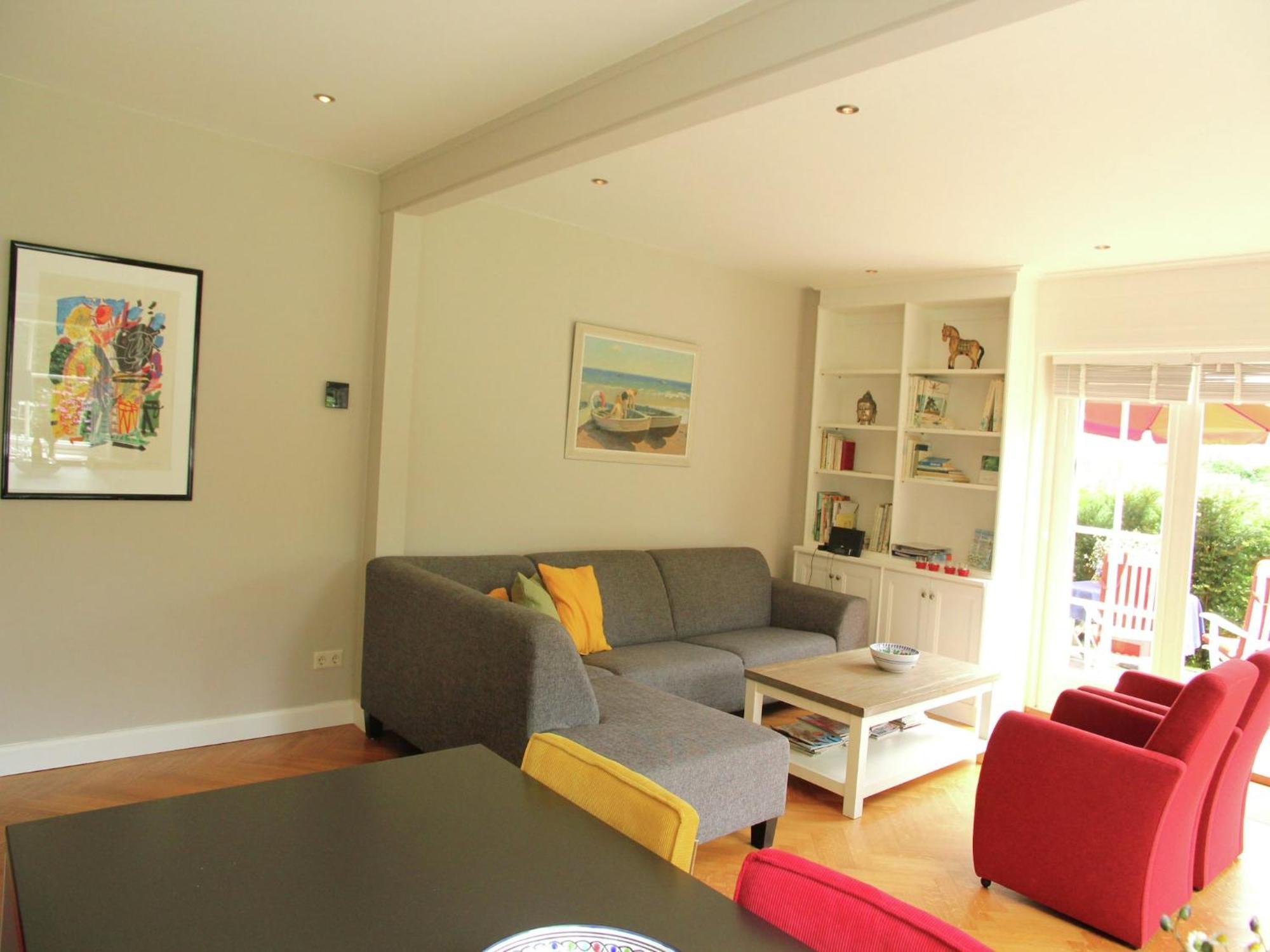 Pleasing Holiday Home In Schoorl With Patio Екстериор снимка